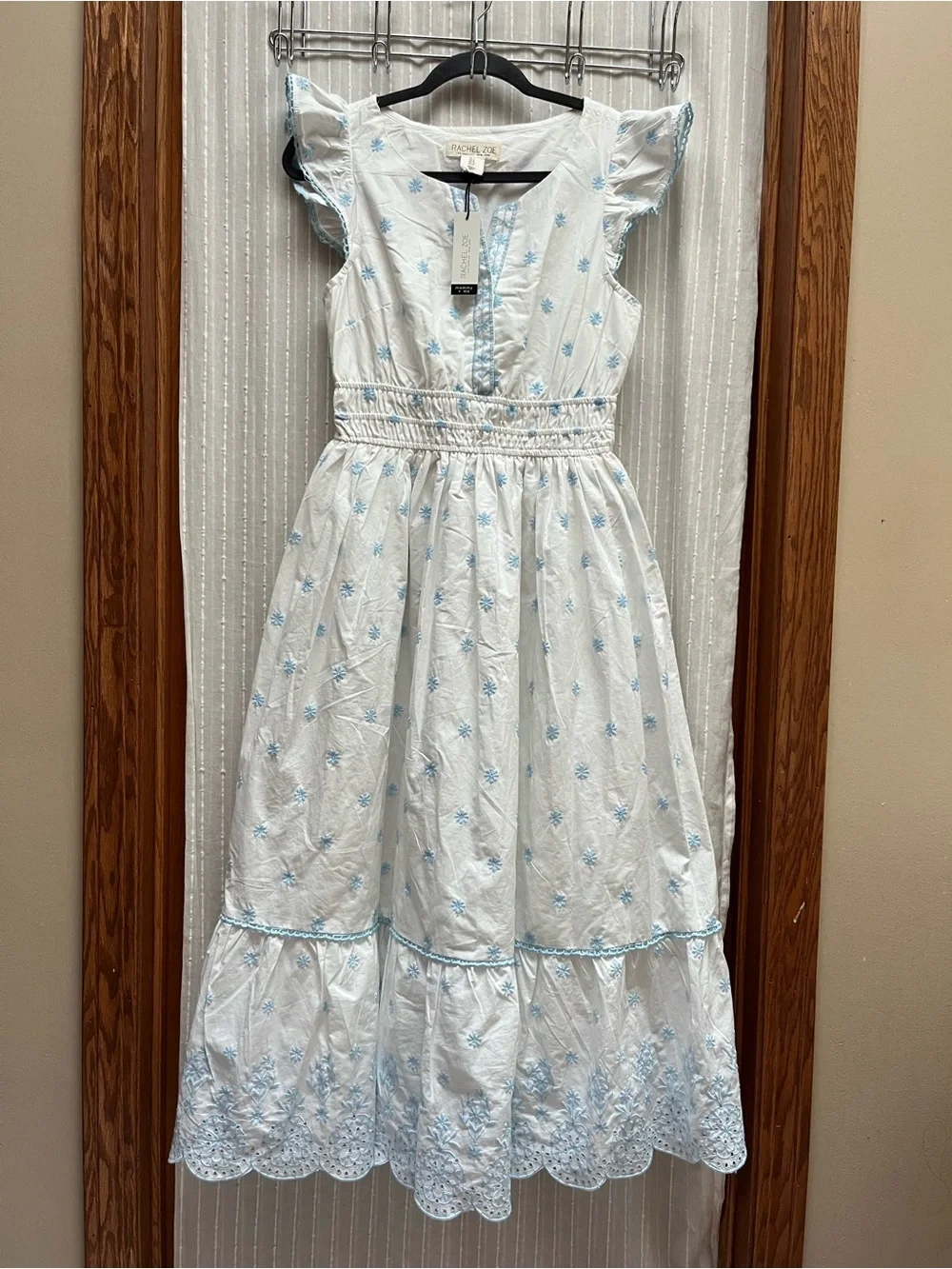 NWT Rachel Zoe White Blue Floral Embroidered Maxi Dress size 4 Smocked - Picture 2 of 9
